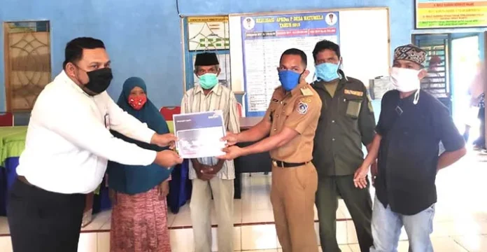 desa_watumela Penyaluran Bantuan Covid-19 Desa Watumela Mubar Melalui Rekening Bank Mandiri