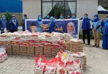 DPC Demokrat Kendari Bantu 1000 Paket Sembako ke Warga Terimbas Covid-19 DPC Demokrat Kendari Bantu 1000 Paket Sembako ke Warga Terimbas Covid-19