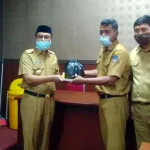 3.900 ASN di Kolaka Sisihkan Gaji Bantu Penanganan Covid-19 3.900 ASN di Kolaka Sisihkan Gaji Bantu Penanganan Covid-19