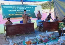 Tiga Desa di Konawe Dapat 400 Paket Sembako dari Wagub Sultra dan Baznas Tiga Desa di Konawe Dapat 400 Paket Sembako dari Wagub Sultra dan Baznas