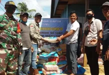 PT PKS Salurkan Sembako ke Ratusan Warga Kawasan Pertambangan PT PKS Salurkan Sembako ke Ratusan Warga Kawasan Pertambangan