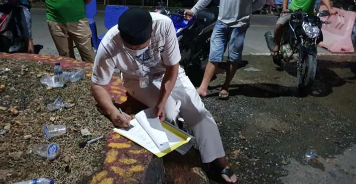 Bupati Konut Sahur Keliling Berbagi Makanan Gratis di Bulan Ramadan