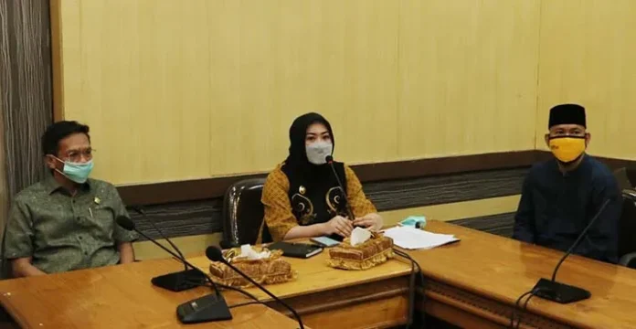 Hari Pertama Berkantor, Wawali Kendari Terima Kunjungan Anggota DPRD Sultra