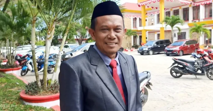 Taupiq S Sekretaris Daerah (Pemda) Kolut, Taupiq S