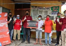 Astra Motor Makassar Salurkan 150 Paket Sembako Ke Warga di Kecamatan Kendari Astra Motor Makassar Salurkan 150 Paket Sembako Ke Warga di Kecamatan Kendari