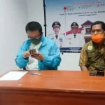 Update: Tambah Satu Kasus Positif Covid-19, Ibu Asal Baubau Ini Diduga Tertular dari Anaknya Update : Tambah Satu Kasus Positif Covid-19, Ibu Asal Baubau Ini Diduga Tertular dari Anaknya