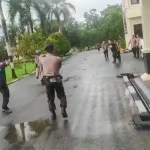 Pria yang Paksa Masuk ke Markas Brimob Pernah Ngamuk Karena Tak Dapat BLT Pria Ini Paksa Masuk ke Brimob Polda Sultra, Polisi Keluarkan Tembakan