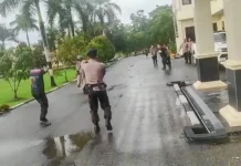 Pria yang Paksa Masuk ke Markas Brimob Pernah Ngamuk Karena Tak Dapat BLT Pria Ini Paksa Masuk ke Brimob Polda Sultra, Polisi Keluarkan Tembakan