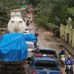 Mobil Tangki Terjebak di Landono, Distribusi Elpiji ke Kolaka Terlambat Mobil Tangki Terjebak di Landono, Distribusi Elpiji ke Kolaka Terlambat