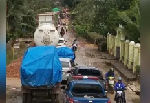 Dapat Pasokan LPG dari Makassar, Stok di Kolaka Berangsur Kembali Normal Mobil Tangki Terjebak di Landono, Distribusi Elpiji ke Kolaka Terlambat
