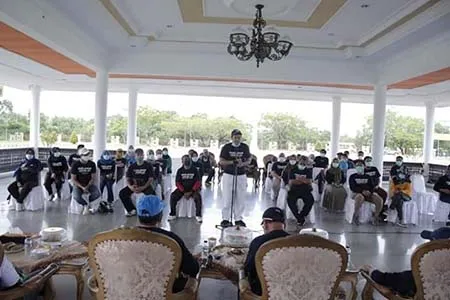 Bupati Konsel Minta Pelayanan Kesehatan Masyarakat Ditingkatkan