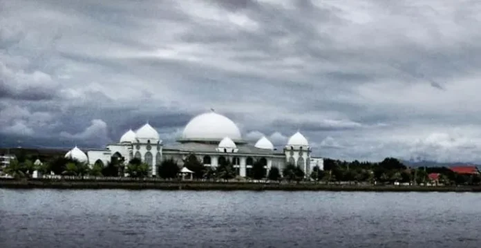 Masjid Agung Khaerah Ummah kolaka
