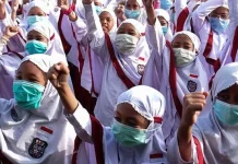 Dikbud Sultra Bagikan Cuci Tangan Portable dan Masker ke Sekolah Ilustrasi masker sekolah