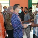 Bantuan Klaster Terakhir Diserahkan ke Nelayan di Kendari Bantuan Klaster Terakhir Diserahkan ke Nelayan di Kendari