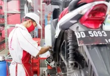 Peduli Korban Banjir Bantaeng, AHASS Beri Layanan Diskon Service Peduli Korban Banjir Bantaeng, AHASS Beri Layanan Diskon Service