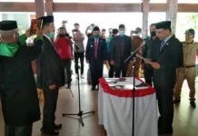 Man Arfa Resmi Jabat Sekda Bombana Man Arfah Resmi Jabat Sekda Bombana