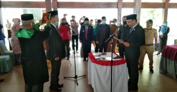 Man Arfah Resmi Jabat Sekda Bombana