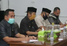 DPRD Baubau Pertanyakan Transparansi Anggaran Penanganan Covid-19 DPRD Baubau Pertanyakan Transparansi Anggaran Penanganan Covid-19
