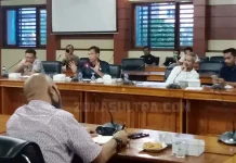 Rapat soal 500 TKA China, Hanya 4 Anggota DPRD Sultra yang Hadir Rapat soal 500 TKA China, Hanya 4 Anggota DPRD Sultra yang Hadir