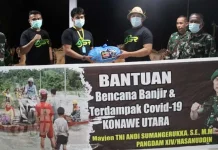 Pangdam Hasanuddin Serahkan 686 Paket Sembako untuk Korban Banjir di Konut Pangdam Hasanuddin Serahkan 686 Paket Sembako untuk Korban Banjir di Konut