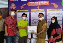 Paguyuban Tionghoa Baubau Sumbang 100 APD Paguyuban Tionghoa Baubau Sumbang 100 APD