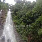 Menikmati Pesona Air Terjun Bhembe, Surga Tersembunyi di Pulau Buton Menikmati Pesona Air Terjun Bhembe, Surga Tersembunyi di Pulau Buton