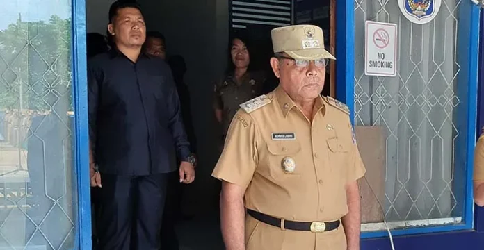 Wakil Bupati (Wabup) Mubar, Achman Lamani