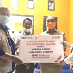 BNI Kendari Serahkan Bantuan Rp40 Juta untuk Korban Banjir Konawe BNI Kendari Serahkan Bantuan Rp40 Juta untuk Korban Banjir Konawe