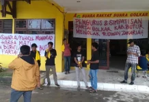 Pengurus dan Simpatisan Golkar Butur Duduki Kantor Golkar Sultra Pengurus dan Simpatisan Golkar Butur Duduki Kantor Golkar Sultra