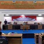 Pemkab Kolut Serahkan Enam Raperda ke DPRD Pemkab Kolut Serahkan Enam Raperda ke DPRD