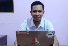 STMIK Bina Bangsa Ringankan UKT Mahasiswa Wakil Ketua I Bidang Akademik STMIK Bina Bangsa Kendari, Rahmat Inggi