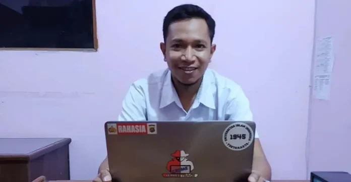 Wakil Ketua I Bidang Akademik STMIK Bina Bangsa Kendari, Rahmat Inggi