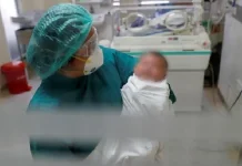 Tiga Bayi Berumur Dua Minggu Harus Terpisah dari Ibunya Gegara Covid-19 Tiga Bayi Berumur Dua Minggu Harus Terpisah dari Ibunya Gegara Covid-19