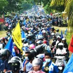 Ribuan Simpatisan Sambut Kedatangan Ridwan Zakariah-Ahali Ribuan Simpatisan Sambut Kedatangan Ridwan Zakariah-Ahali