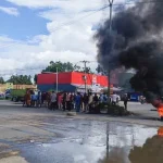 239 TKA China Tiba Hari Ini, Demo Penolakan Kembali Digelar 239 TKA China Tiba Hari Ini, Demo Penolakan Kembali Digelar