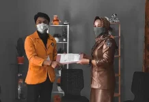 Mahasiswa KKN UHO Terapkan Sistem Informasi Desa Online Pelayanan Administrasi Desa Ameroro Mahasiswa KKN UHO Terapkan Sistem Informasi Desa Online Pelayanan Administrasi Desa Ameroro