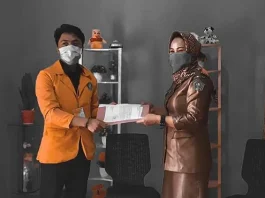 Mahasiswa KKN UHO Terapkan Sistem Informasi Desa Online Pelayanan Administrasi Desa Ameroro Mahasiswa KKN UHO Terapkan Sistem Informasi Desa Online Pelayanan Administrasi Desa Ameroro