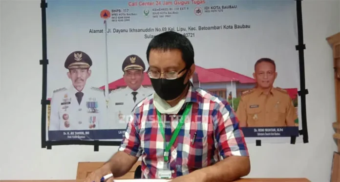 Juru Bicara (Jubir) Tim Gugus Tugas Percepatan Penangan Covid-19 Kota Baubau dr Lukman