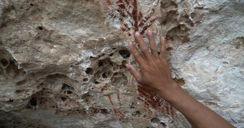 Menelusuri Keindahan dan Mitos Gua Waburi di Busel