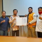 Rusmin – Senawan Dapat Rekomendasi Hanura Maju di Pilkada Konsel 2020 Rusmin - Senawan Dapat Rekomendasi Hanura Maju di Pilkada Konsel 2020