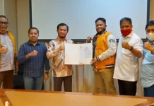 Rusmin – Senawan Dapat Rekomendasi Hanura Maju di Pilkada Konsel 2020 Rusmin - Senawan Dapat Rekomendasi Hanura Maju di Pilkada Konsel 2020