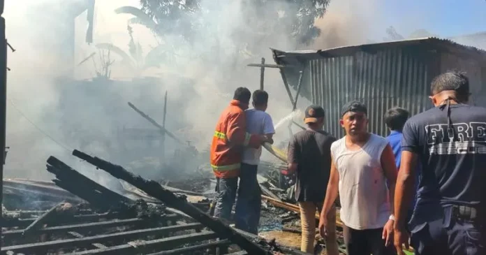 Gudang Terbakar di Baubau, 30 Ton Kapuk Hangus