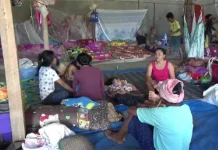 Takut Dijarah, 474 Warga Desa Ambulano Konawe Bertahan Akibat Banjir Takut Dijarah, 474 Warga Desa Ambulano Konawe Bertahan Akibat Banjir