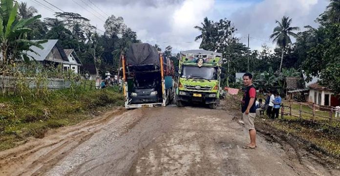 Jalur Lambuya-Motaha Rusak Parah, DPRD Sultra Usulkan Penanganan Darurat