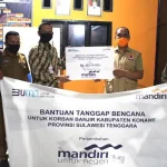 Banjir di Konawe, Bank Mandiri Salurkan Bantuan Rp50 Juta Banjir di Konawe, Bank Mandiri Salurkan Bantuan Rp50 Juta