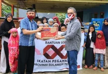 Pegawai OJK Sultra Salurkan Bantuan ke Empat Panti Asuhan di Kendari Pegawai OJK Sultra Salurkan Bantuan ke Empat Panti Asuhan di Kendari