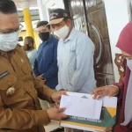 Pengusaha Mikro di Kendari Dapat Bantuan Hingga Rp3 Juta/Orang Pengusaha Mikro di Kendari Dapat Bantuan Hingga Rp3 Juta/Orang