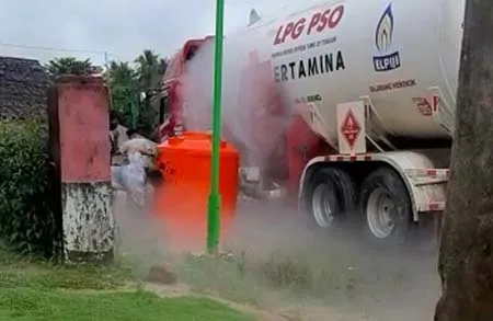 Tangki Truk Pengangkut Gas Elpiji Bocor di Konsel, Warga Mengungsi