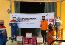 Pertamina Serahkan Bantuan Korban Banjir di Kabupaten Konawe Pertamina Serahkan Bantuan Korban Banjir di Kabupaten Konawe