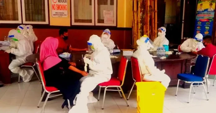 rapid test Jajaran KPU dan Bawaslu di Konut Jalani Rapid Test